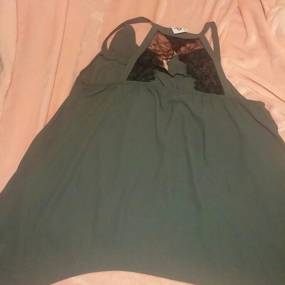 Top - Picture 3 of 5